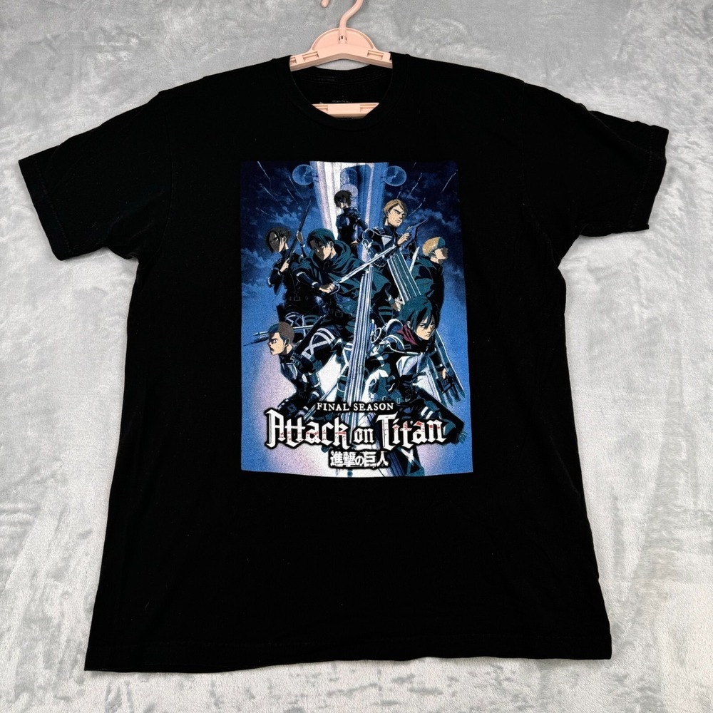 Attack on Titan Final Season T-Shirt Men Large Black Funimation Hot Topic Anime